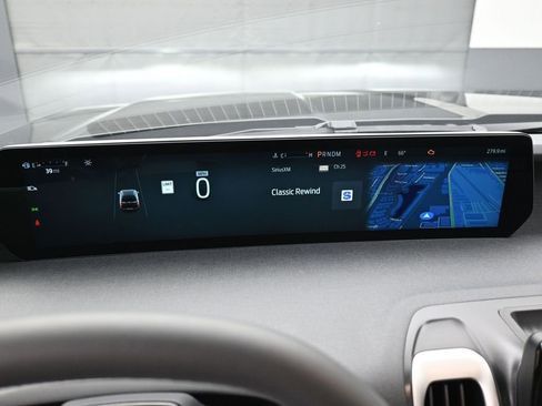 New 2025 Ford Expedition Active image 15