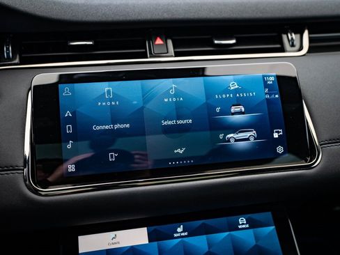 Used 2023 Land Rover Range Rover Evoque R-Dynamic SE image 31