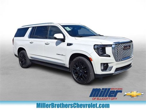Certified 2022 GMC Yukon XL Denali image 1