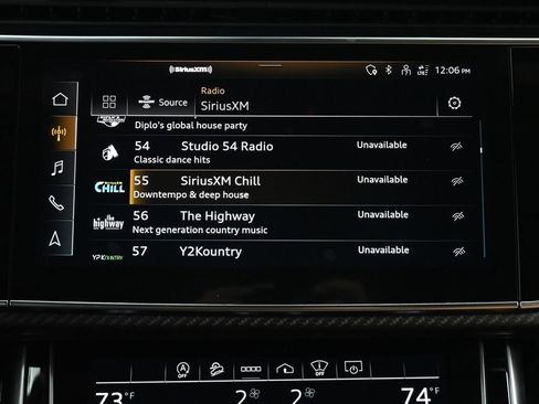 Used 2022 Audi RS Q8 w/ Luxury Package image 33