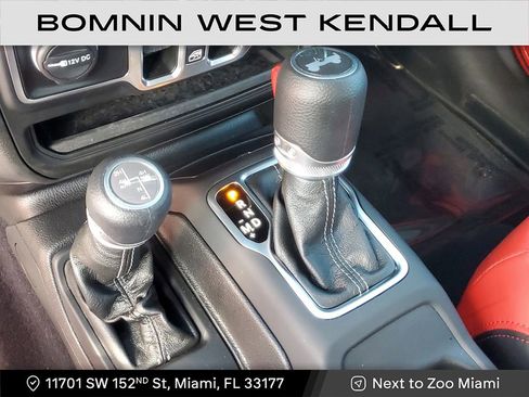 Used 2024 Jeep Wrangler Unlimited w/ LED Headlamp & Fog Lamp Group image 25