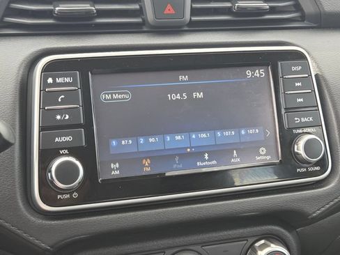 Used 2025 Nissan Versa S w/ Trunk Package FWD image 24
