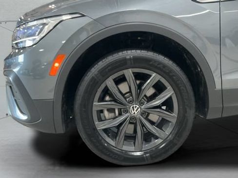 Certified 2024 Volkswagen Tiguan SE AWD/4WD image 25