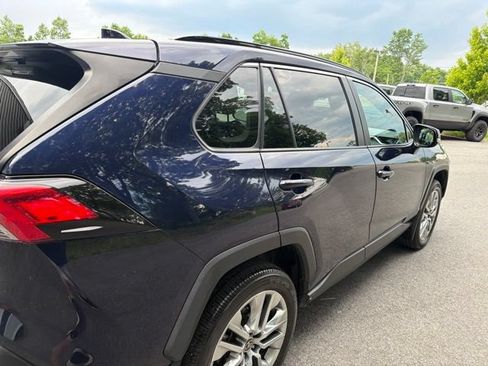 Used 2023 Toyota RAV4 XLE Premium AWD/4WD image 5