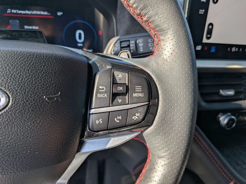 Used 2025 Ford Explorer ST RWD image 32