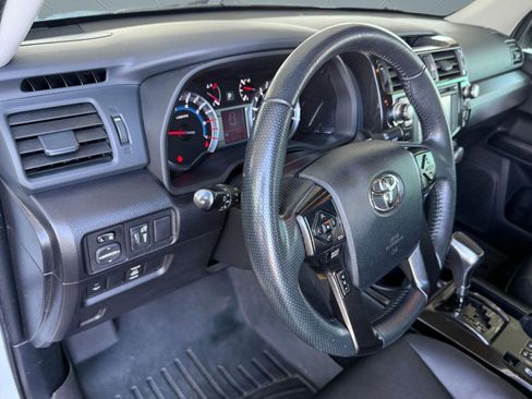 Used 2015 Toyota 4Runner TRD Pro image 4