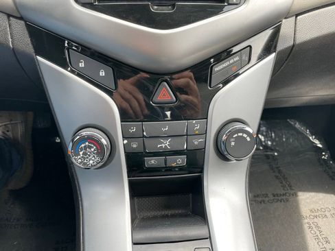 Used 2012 Chevrolet Cruze LS w/ Connectivity Package FWD image 12