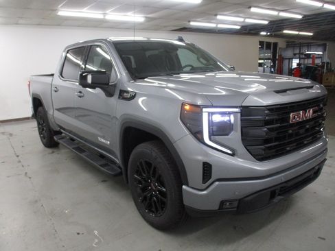New 2026 GMC Sierra 1500 Elevation w/ Elevation Premium Package AWD/4WD image 3
