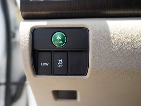Used 2015 Honda Accord Touring image 38