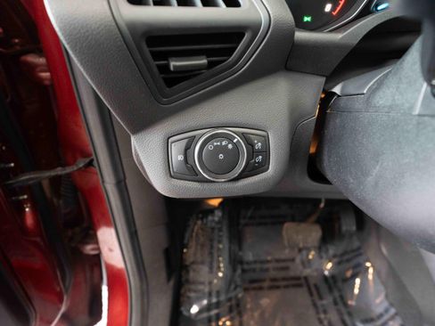 Used 2015 Ford Escape SE w/ Equipment Group 201A AWD/4WD image 11