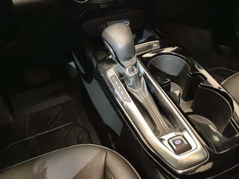 Used 2024 Chevrolet Trax ACTIV w/ Sunroof Package image 15