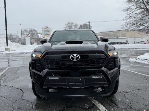 Used 2024 Toyota Tacoma TRD Sport image 13