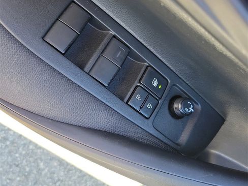Used 2024 Toyota Corolla LE image 14