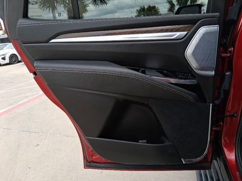 Used 2025 Cadillac Escalade Sport Platinum w/ LPO, Floor Liner Package image 25