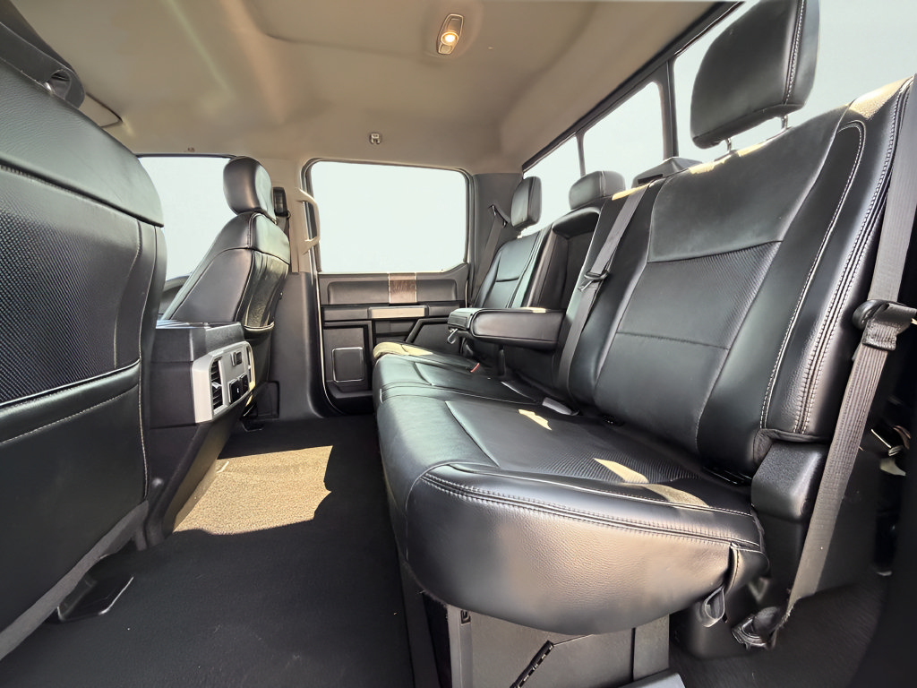 Used 2019 Ford F250 Lariat w/ Lariat Ultimate Package AWD/4WD image 29