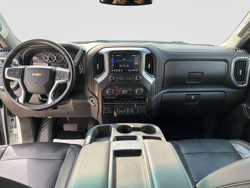 Used 2020 Chevrolet Silverado 1500 LTZ AWD/4WD image 17