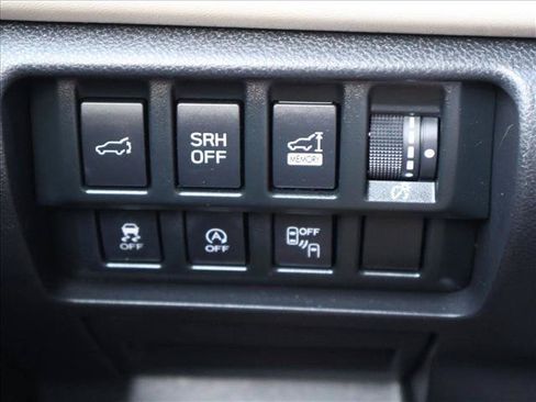 Used 2023 Subaru Forester Limited AWD/4WD image 17
