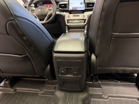 Used 2023 Ford Explorer XLT w/ Equipment Group 202A AWD/4WD image 35