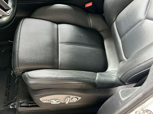 Used 2020 Porsche Macan S image 20