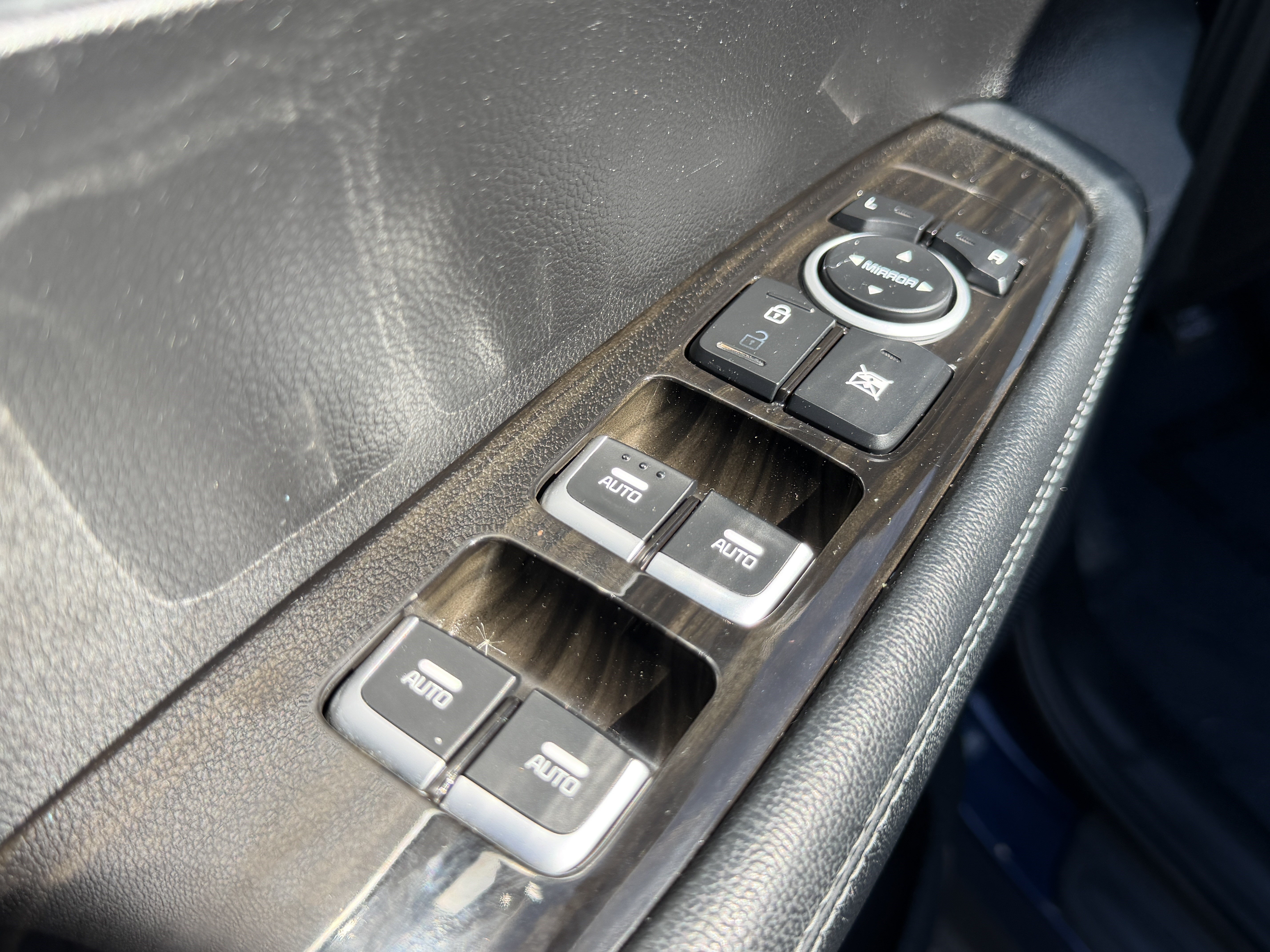 Used 2019 Kia Sorento FWD image 14