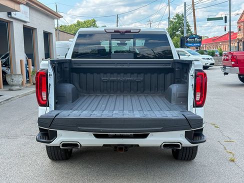 Used 2021 GMC Sierra 1500 Denali w/ Denali Ultimate Package AWD/4WD image 43