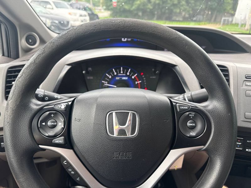 Used 2012 Honda Civic Hybrid Sedan image 22