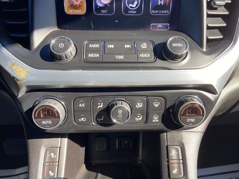 Used 2019 GMC Acadia SLE image 27