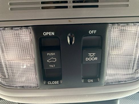 Used 2023 Honda Odyssey EX-L image 30