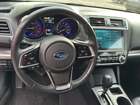 Used 2018 Subaru Legacy 3.6R Limited image 9