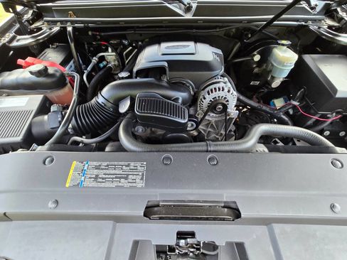 Used 2009 Chevrolet Tahoe LT w/ Luxury Package image 34