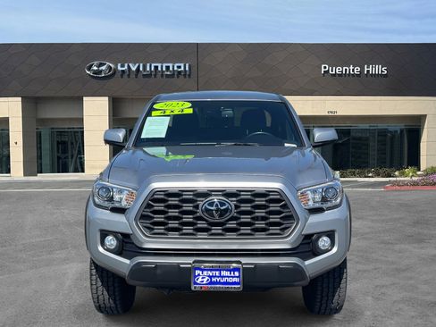 Used 2023 Toyota Tacoma TRD Off-Road image 2