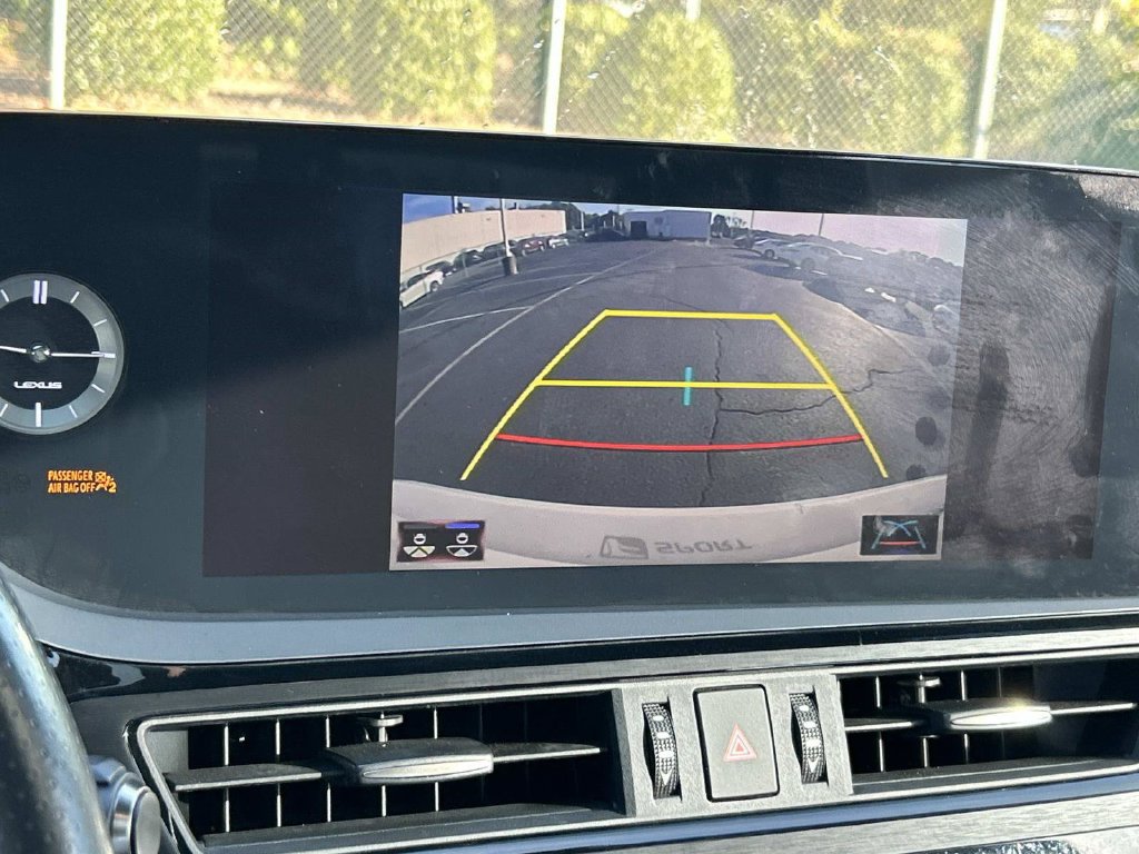 Used 2022 Lexus ES 300h F Sport w/ Accessory Package 2 FWD image 40