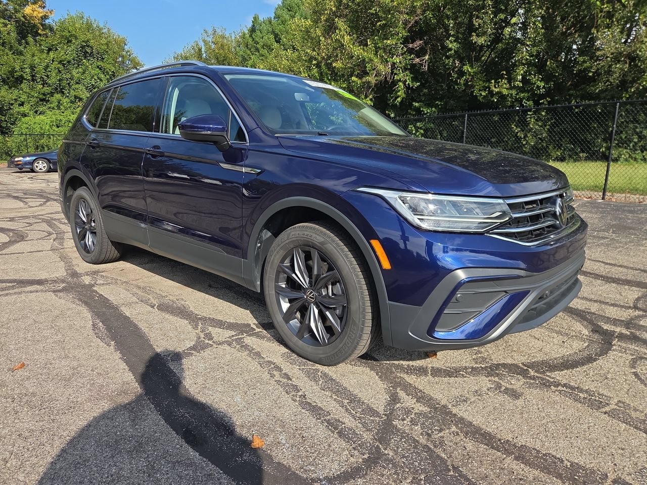 Used 2023 Volkswagen Tiguan SE FWD image 38