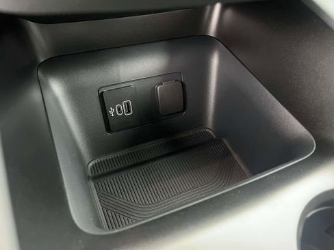 New 2026 Ford Explorer Active image 16