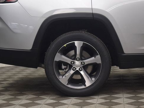 New 2026 Jeep Grand Cherokee L Limited AWD/4WD image 8