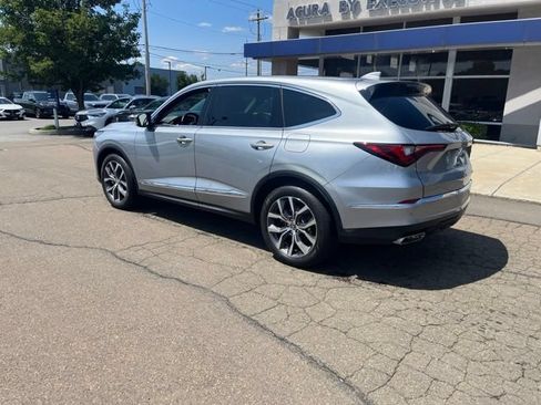 Used 2023 Acura MDX SH-AWD w/ Technology Package image 7