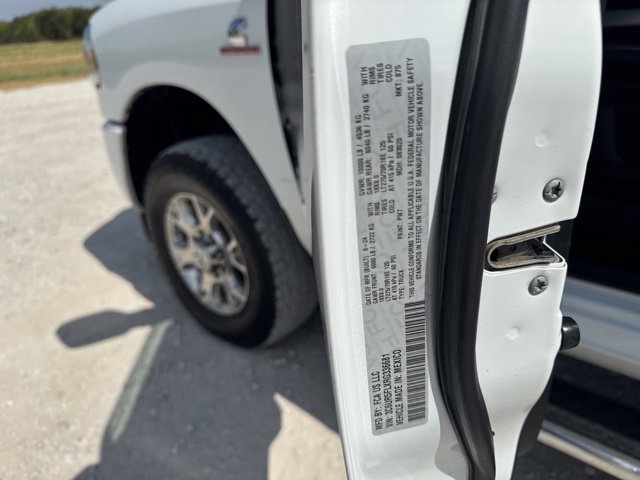 Used 2024 RAM 2500 Laramie AWD/4WD image 30