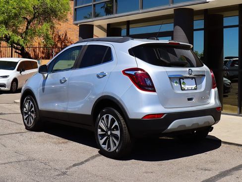 Used 2022 Buick Encore Preferred AWD/4WD image 9