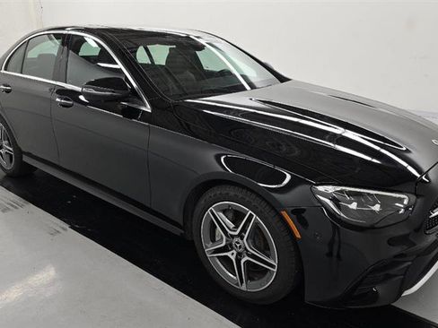 Used 2022 Mercedes-Benz E 350 Sedan w/ Driver Assistance Package image 3