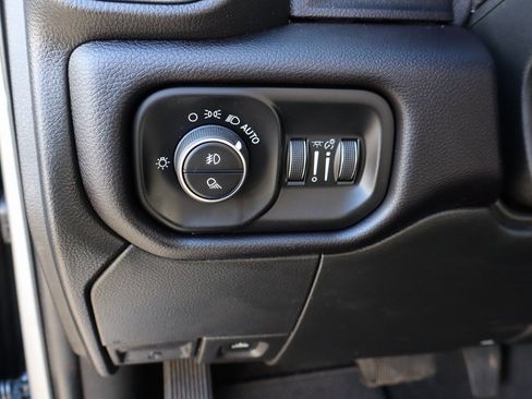 Used 2022 RAM 3500 Laramie w/ Night Edition image 15