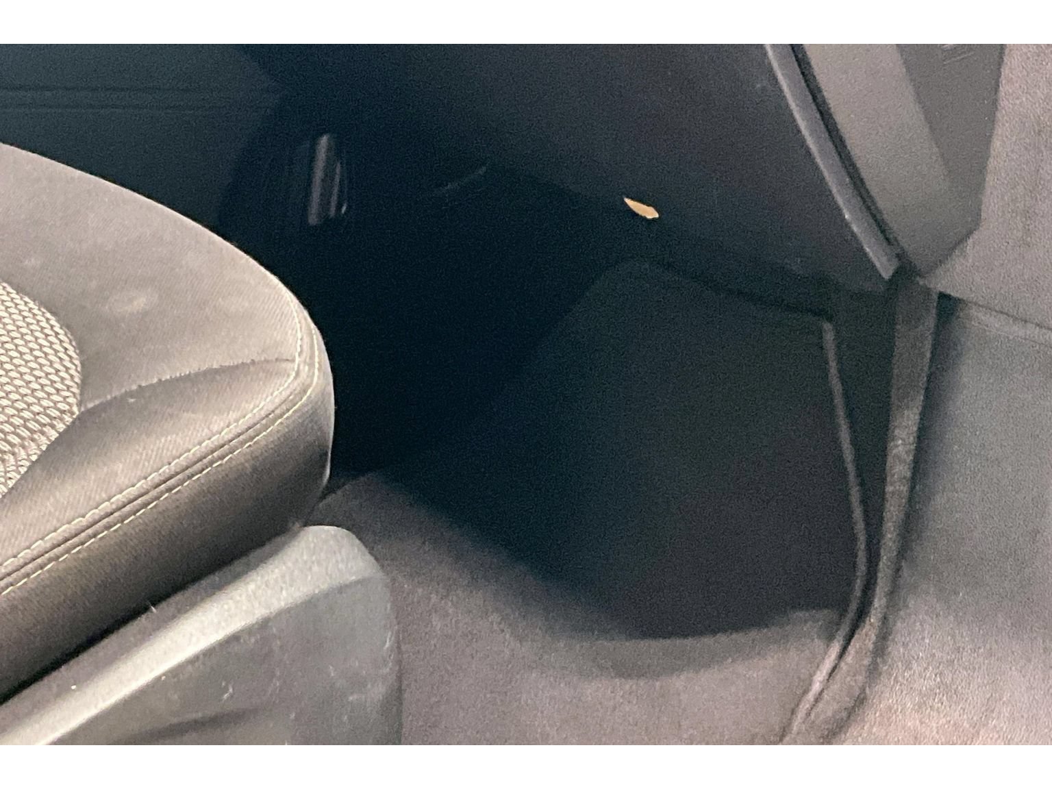 Used 2019 Ford Explorer XLT w/ Equipment Group 201A AWD/4WD image 43