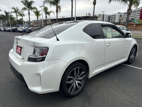 Used 2016 Scion tC FWD image 12