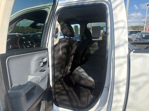 Used 2024 RAM 1500 Classic SLT image 18