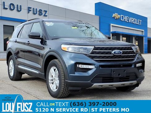 Used 2022 Ford Explorer XLT w/ Equipment Group 202A image 1