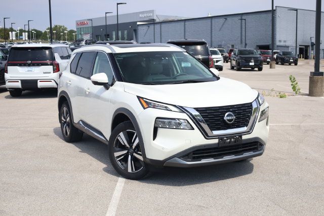 Used 2023 Nissan Rogue SL w/ SL Premium Package AWD/4WD image 2
