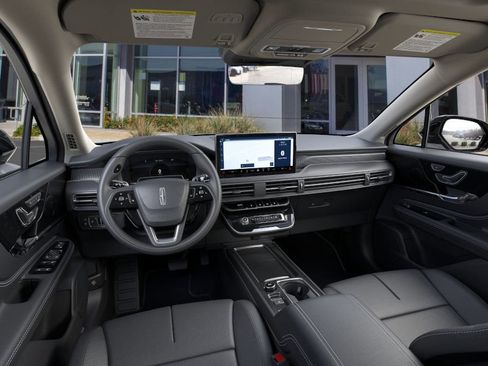 New 2026 Lincoln Corsair Grand Touring image 9