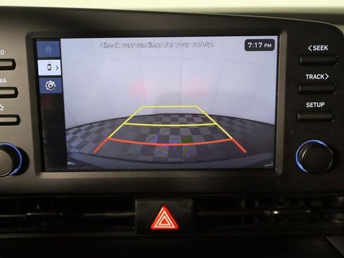 Used 2025 Hyundai Elantra Sport FWD image 40