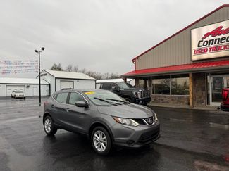 Used 2019 Nissan Rogue Sport S w/ Appearance Package video 1