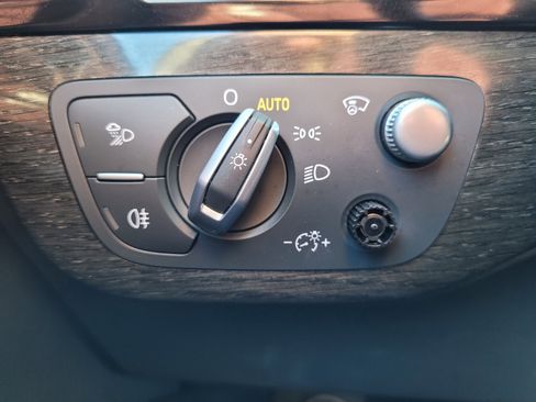 Used 2019 Audi Q7 3.0T Prestige image 22