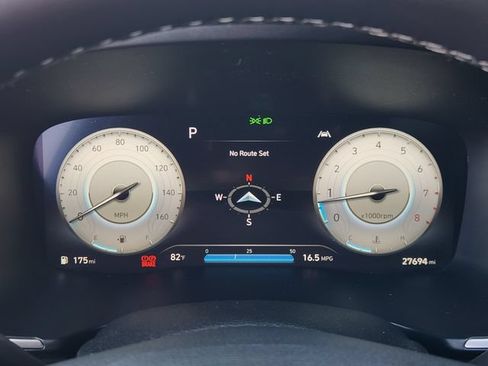 Certified 2023 Hyundai Santa Fe SEL w/ Premium Package FWD image 10